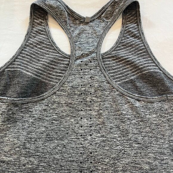 Nike Dri Fit High Performance Tank Top - Picture 5 of 5